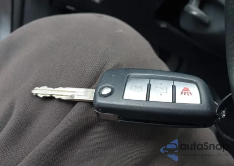 2018 Nissan Rogue S/Sl/Sv z USA, uszkodzony, nr VIN 5N1AT2MT4JC797733